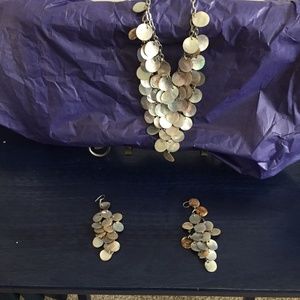 3 piece necklace and earrings set